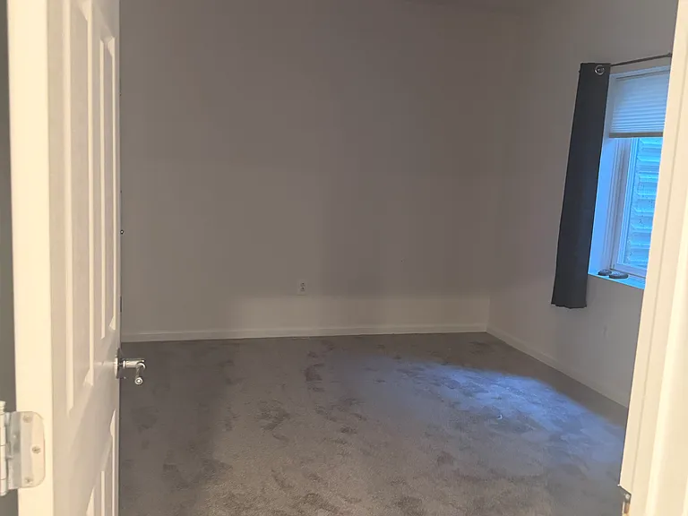 11514 Amherst Ave — Photo 28