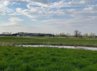 Xx Country Club Ests, Devils Lake, ND 58301