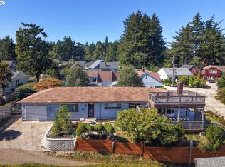 1391 Bayview St, North Bend, OR 97459