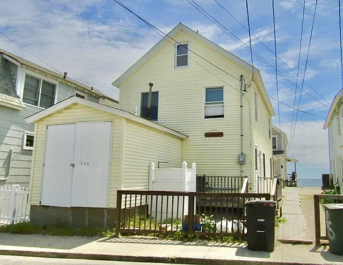 795 E Broadway Photo 1