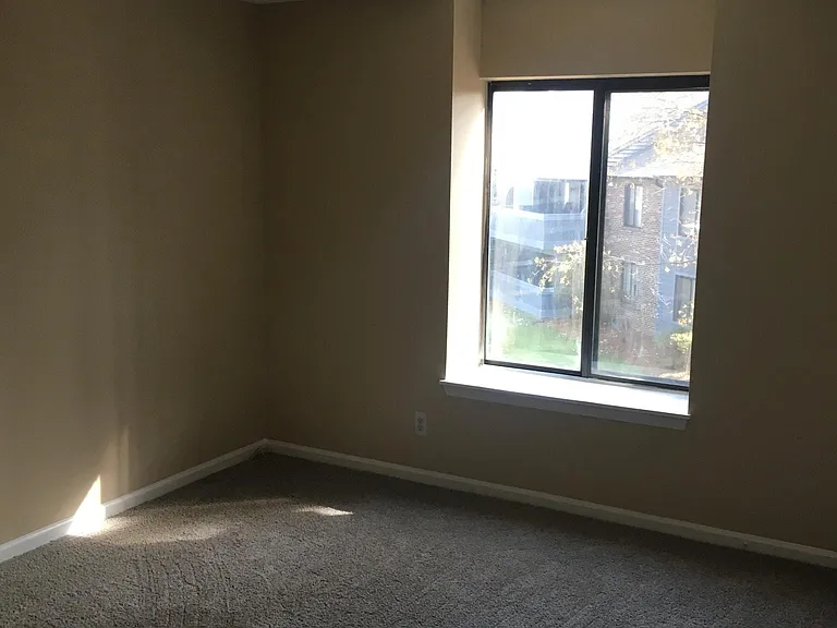 2917 Oaktop Cir — Photo 14