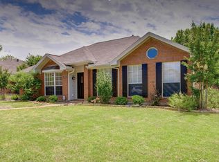 1411 Mapleview Dr, Carrollton, TX 75007