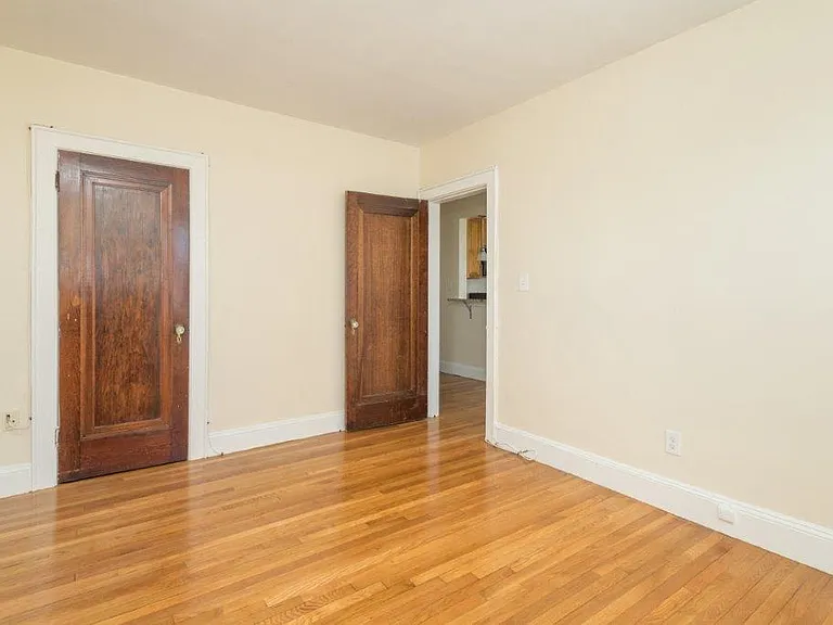 136 & 138 Highland Avenue — Photo 25
