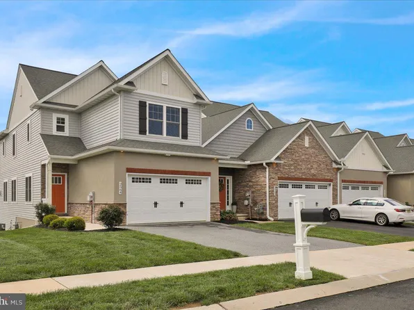 2564 Camas Ln, East Petersburg, PA 17520