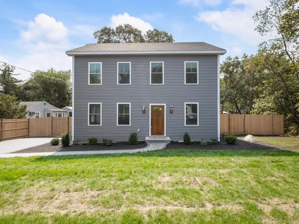 160-160R High St, Randolph, MA 02368