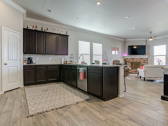 4th image of 6818 40th St