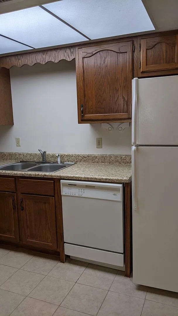 Creekside Villas E1 — Photo 3