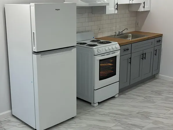 4243 J St, Philadelphia, PA 19124