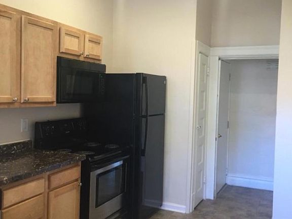 2nd image of 5543 Baywood St #1