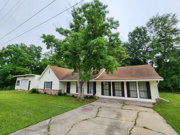 208 Rayburn Pl, Hattiesburg, MS 39402