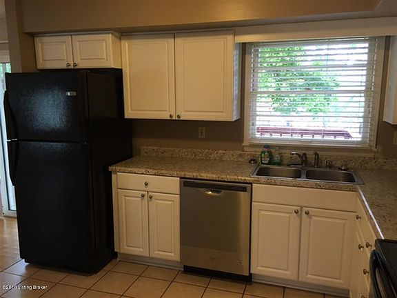 5th image of 821 Marengo Dr