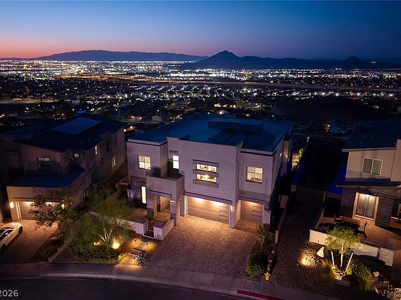 2nd image of 214 Shaded Canyon Dr