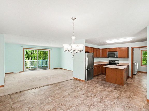5th image of 6360 W Eight Mile Rd