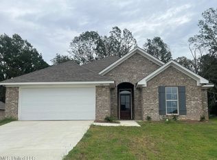 245 Hemingway Cir, Canton, MS 39046