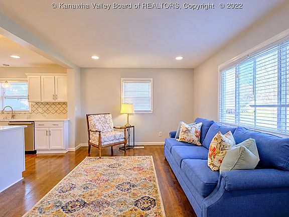 2nd image of 5511 Staunton Ave SE