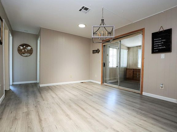 2nd image of 617 Shadow Creek Dr #617