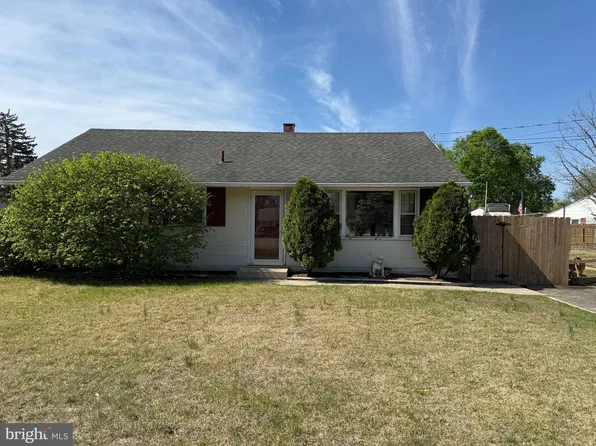 34 N Rose Ln, West Berlin, NJ 08091