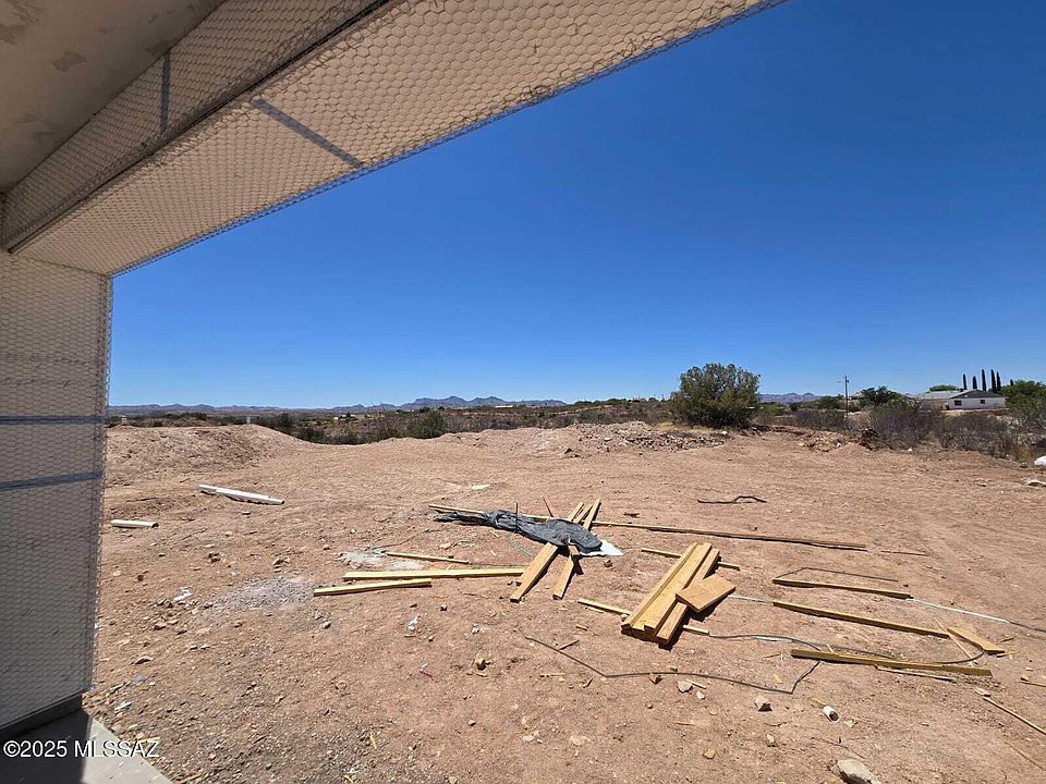 2nd image of 992 Calle Tamaulipas