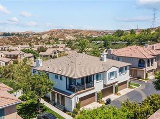 28023 Serra Ln, Valencia, CA 91355