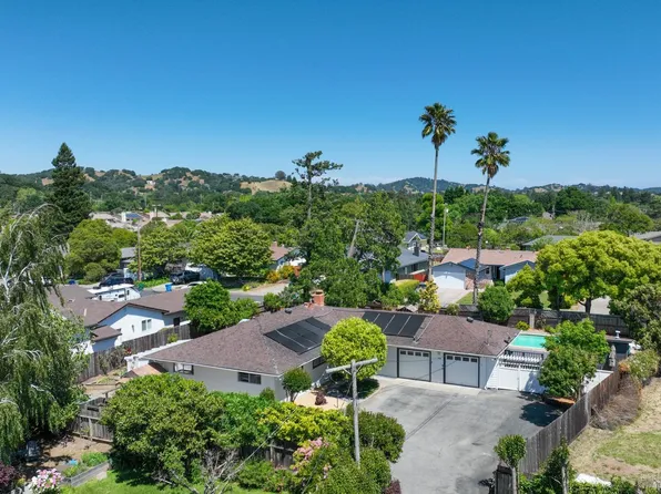 768 Kendon Lane, Novato, CA 94947