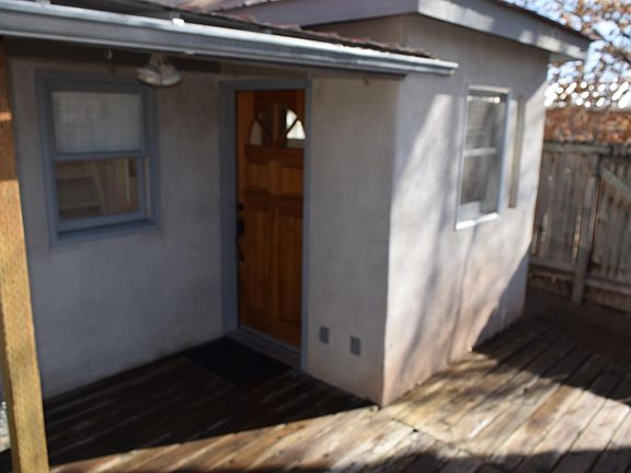 2nd image of 120 1/2 Stanford Dr SE