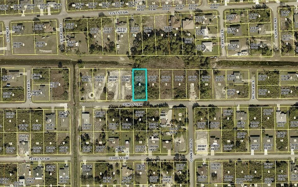2nd image of 2606 32nd St SW