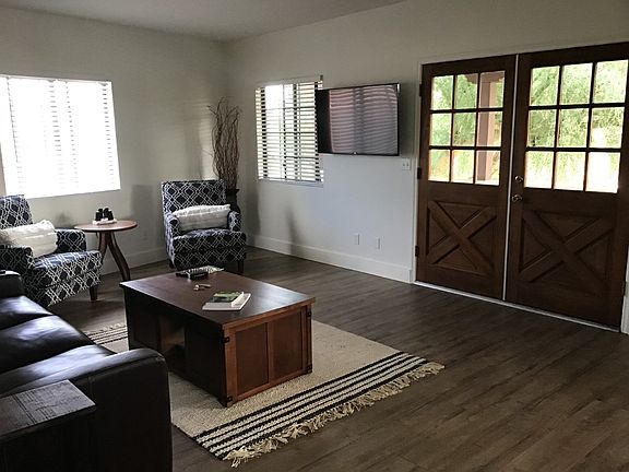 Living room doors to veranda