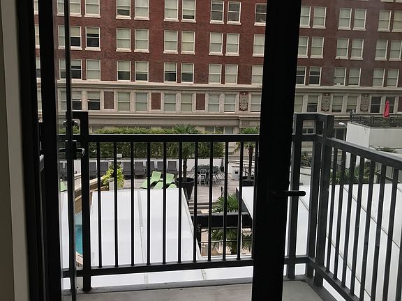 Juliette Balcony