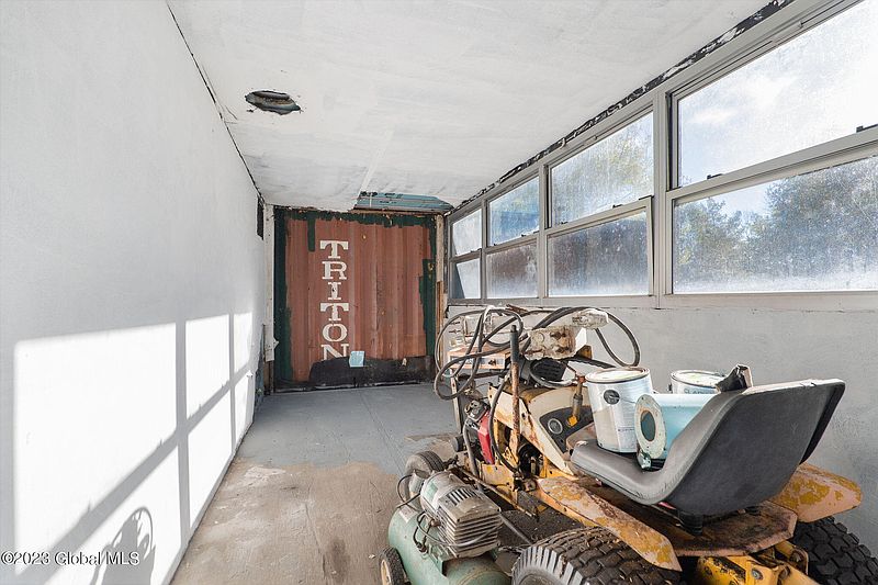 2nd image of 168 Gates Hill Road