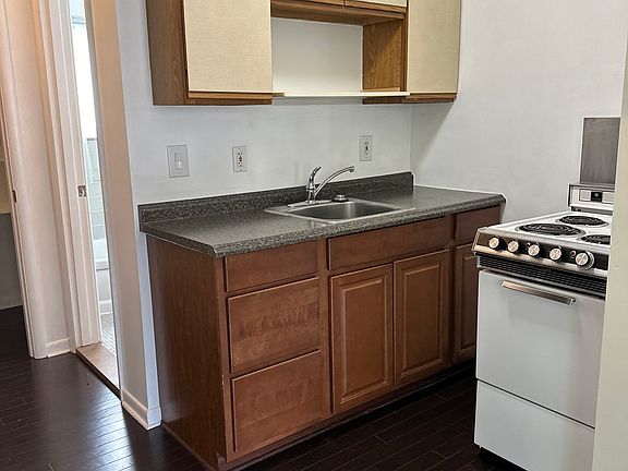 2nd image of 1986 N Washington Ave #1986