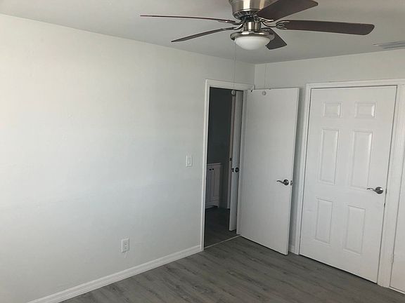 2nd image of 4825 Tudor Dr