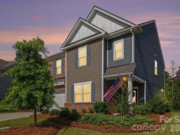 16823 Cozy Cove Rd, Charlotte, NC 28278