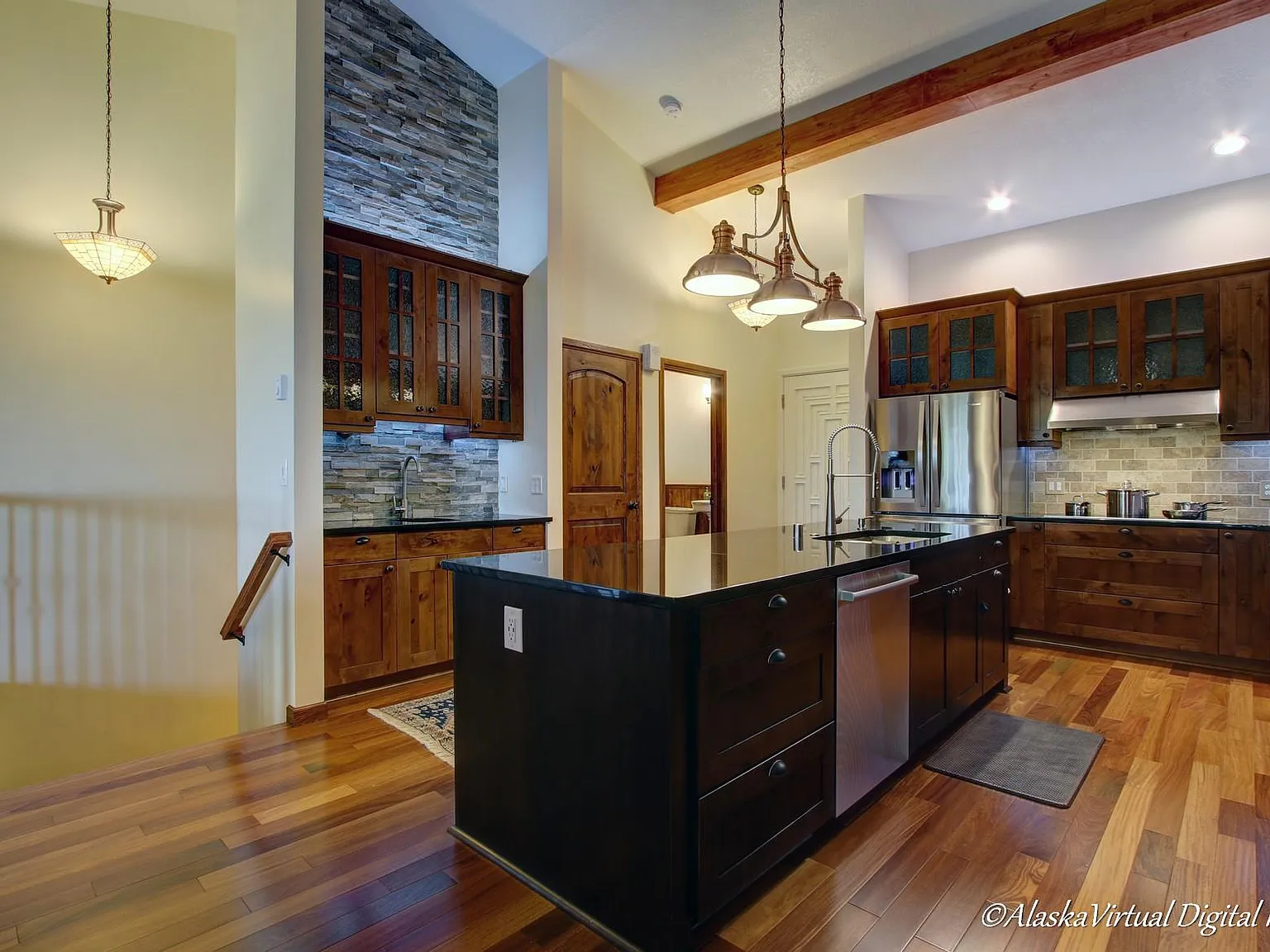 2 bed, 2.5 bath, 1463 sqft, $3,750 — Photo 3