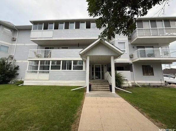 UNIT 3-119 4th AVENUE W, Kindersley, SK S0L 1S0
