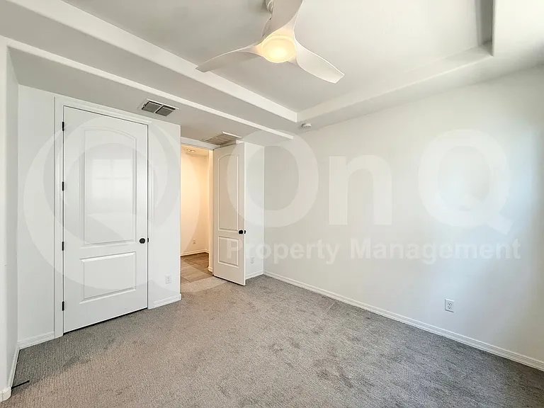 4602 S Flare — Photo 18