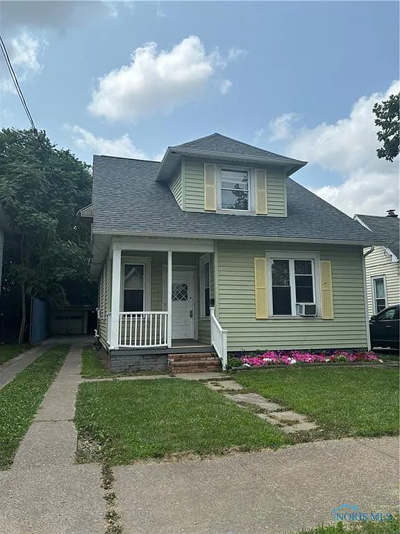 346 Parker Ave photo 1