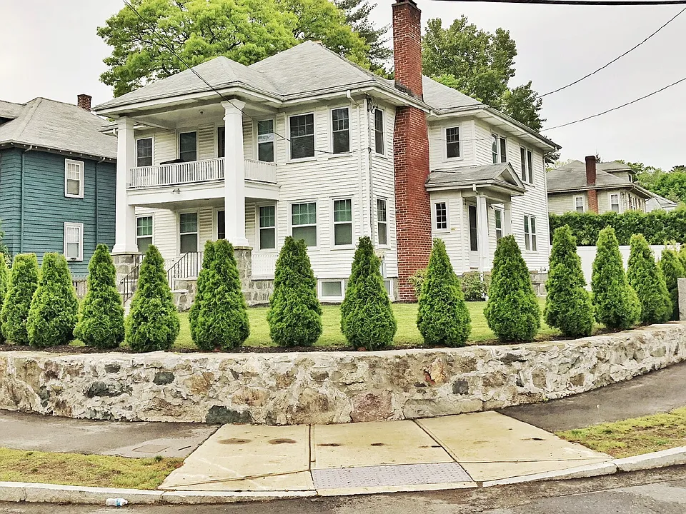 234 Brook Rd #1