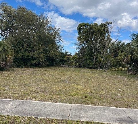 2nd image of 2915 Price Ave