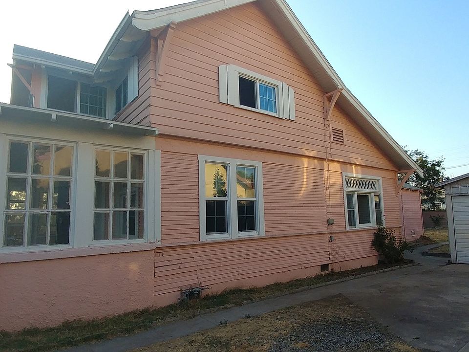 1st image of 1483 W 36th St
