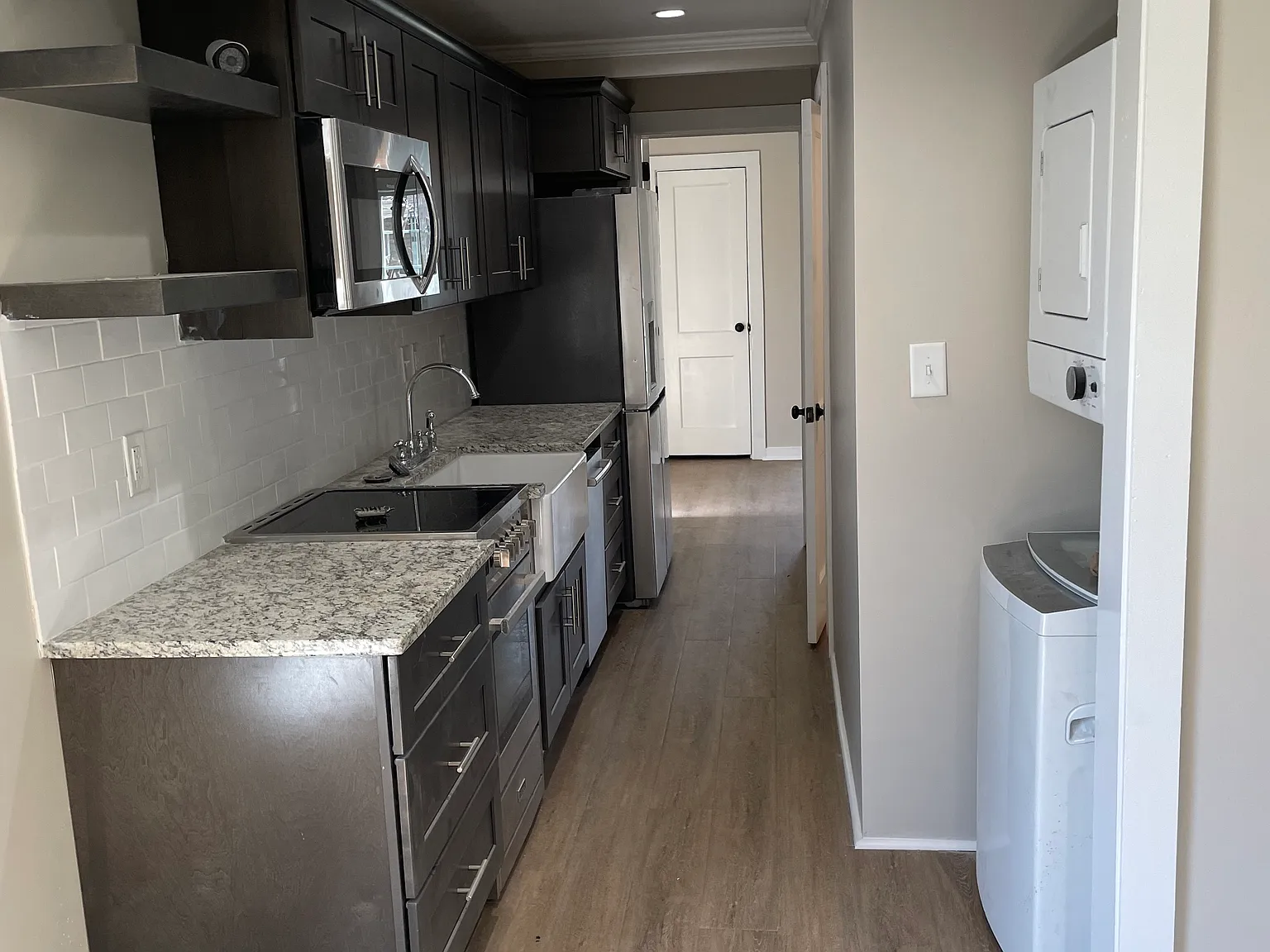 2 bed, 658 sqft, $1,600 — Photo 3