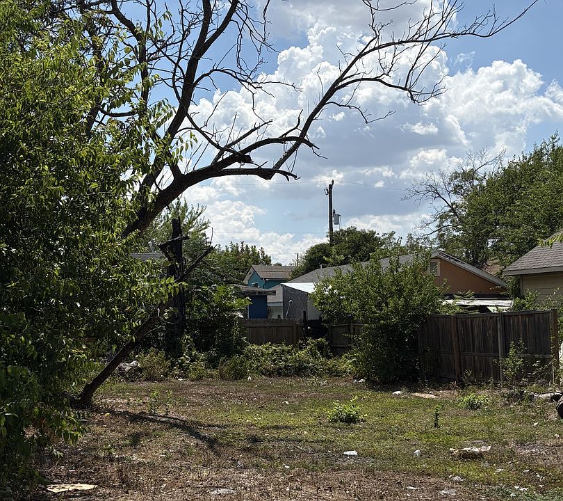 1st image of 226 Micklejohn LOT 11