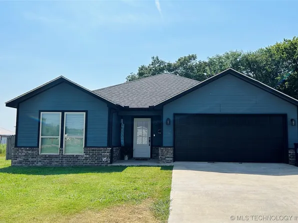 1008 Hugo St, Muldrow, OK 74948
