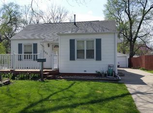 121 S Ferry St, Ottumwa, IA 52501