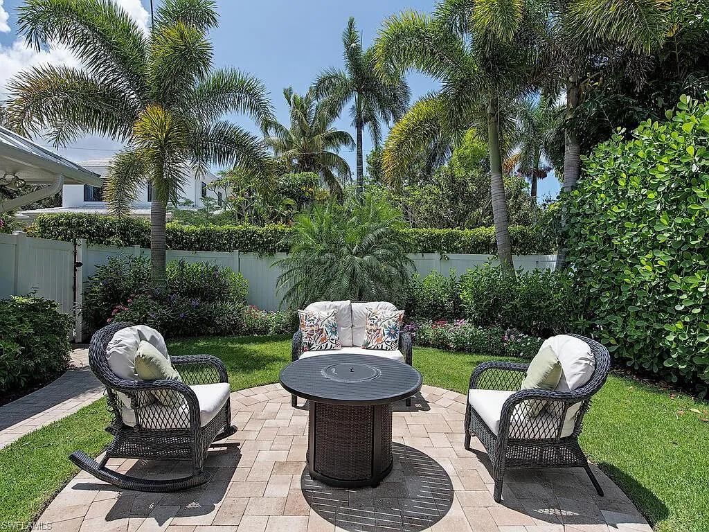 4 bed, 4.5 bath, 3100 sqft, $42,750 — Photo 4