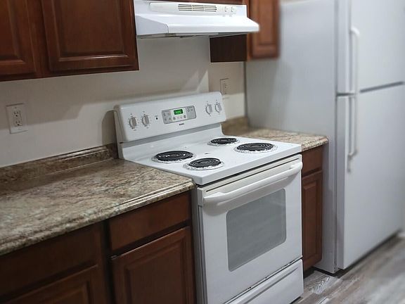 2nd image of 165 Cross Slope Ct Unit B