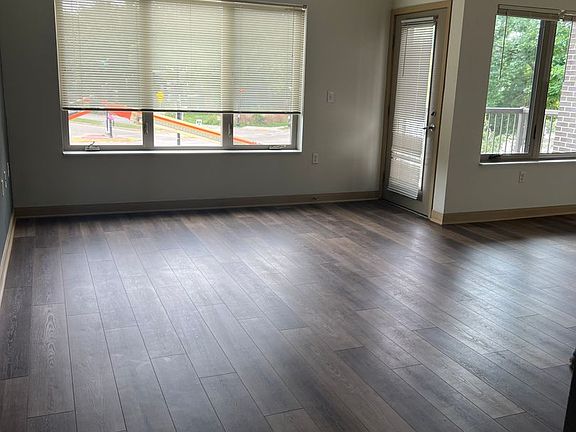 3rd image of 4033 Monona Dr #200