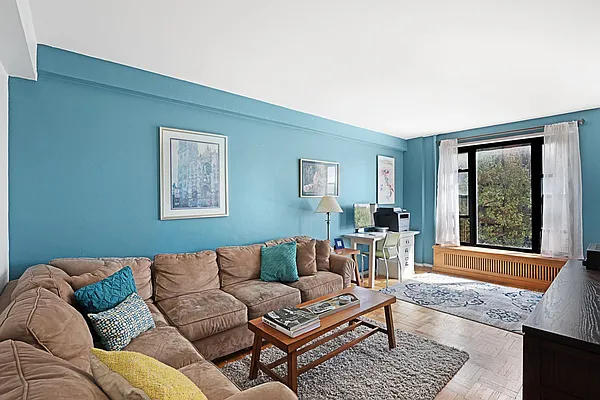 Sold by Compass | media 2