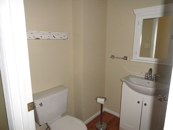 5th image of 1108 Andrea Cir