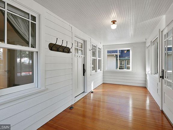 3rd image of 2223 McKinley St NE