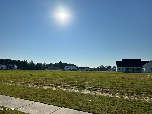 41 W Dragonfly Lane, Hampstead, NC 28443
